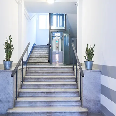 Urban Chic, Terre Marine Apartment